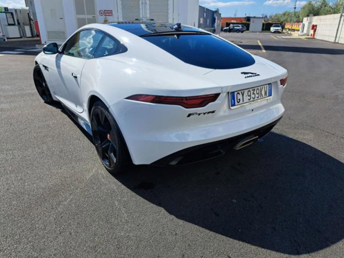 Jaguar F-Type Coupé 2.0 aut. Coupé R-Dynamic Black (12)