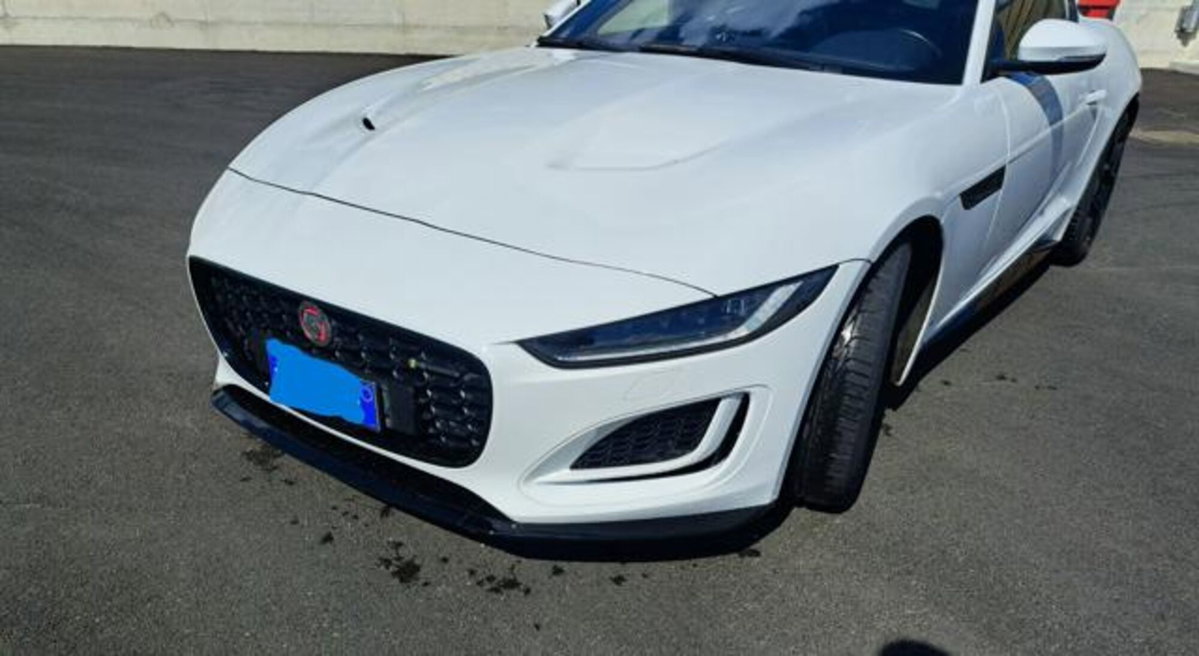 Jaguar F-Type Coupé 2.0 aut. Coupé R-Dynamic Black (4)