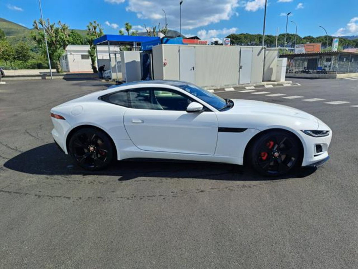 Jaguar F-Type Coupé 2.0 aut. Coupé R-Dynamic Black (6)