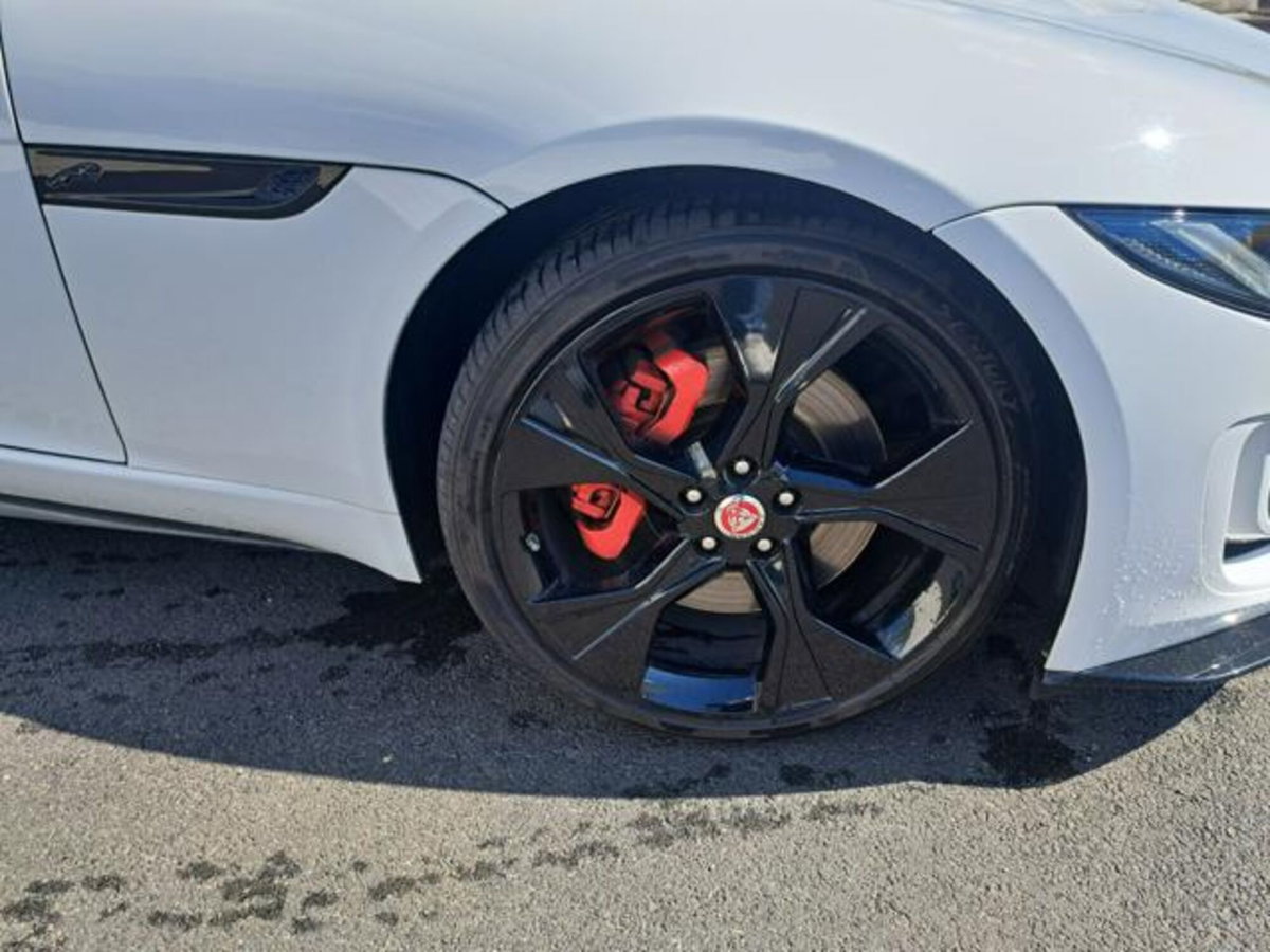 Jaguar F-Type Coupé 2.0 aut. Coupé R-Dynamic Black (7)