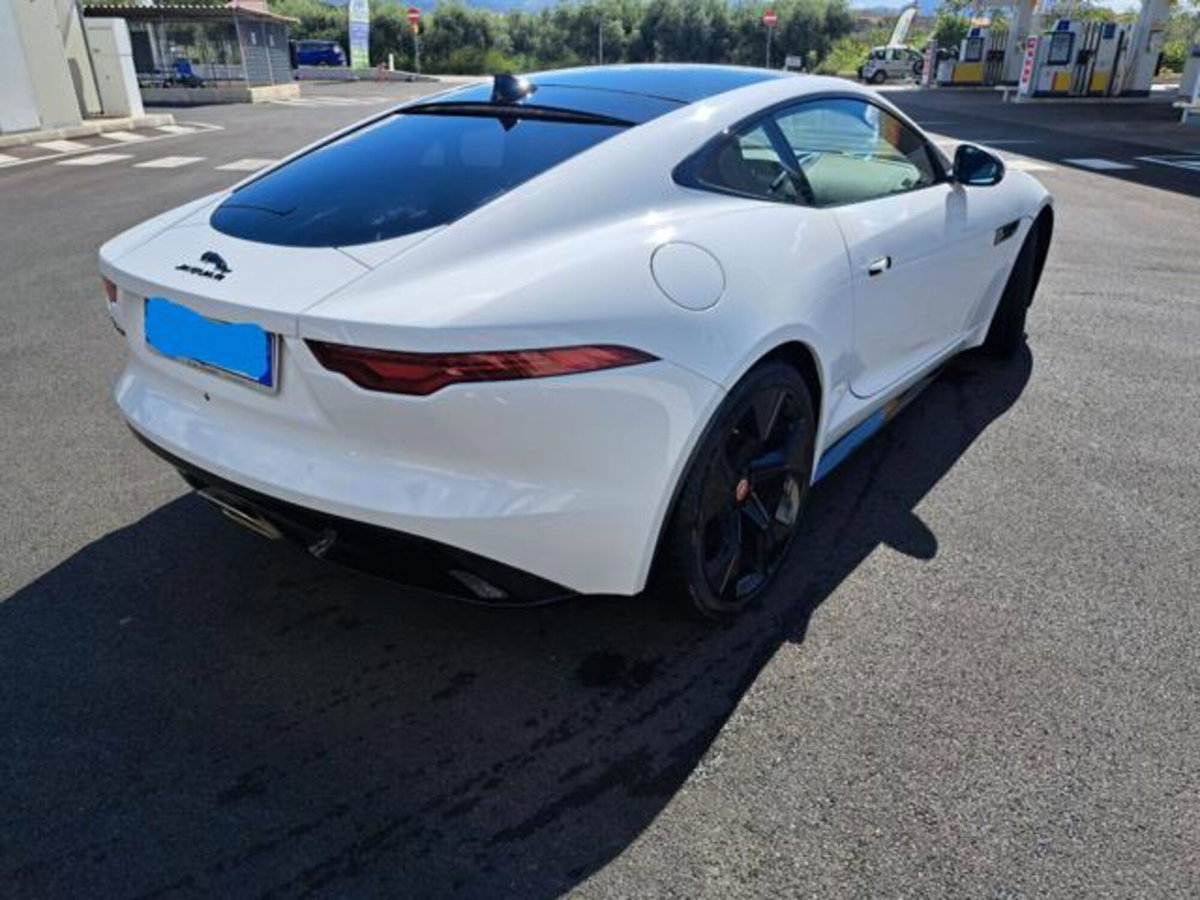 Jaguar F-Type Coupé 2.0 aut. Coupé R-Dynamic Black (9)