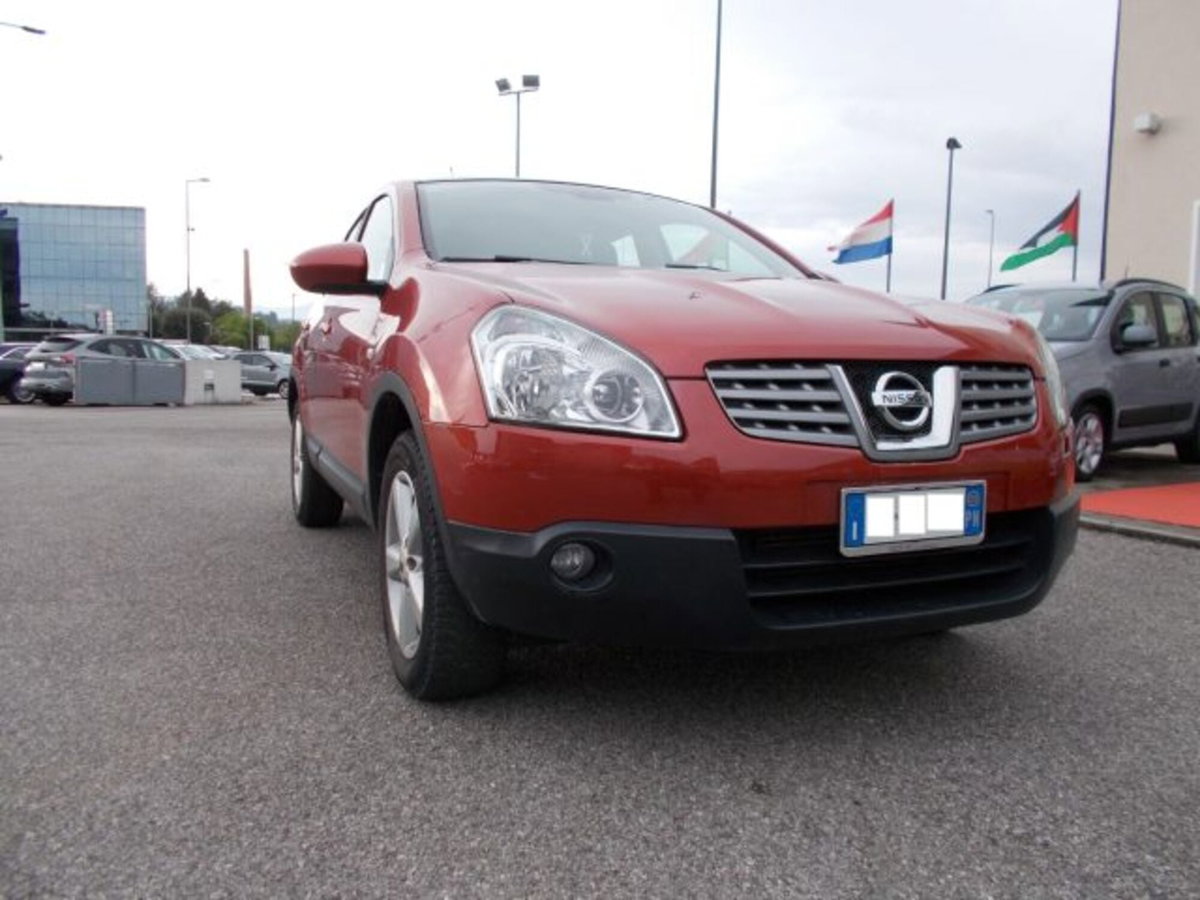 Nissan Qashqai 1.5 dCi Tekna (3)