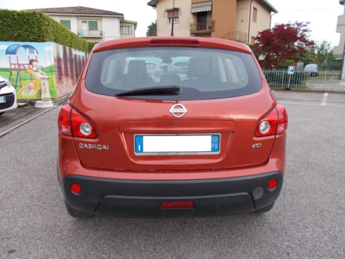 Nissan Qashqai 1.5 dCi Tekna (6)