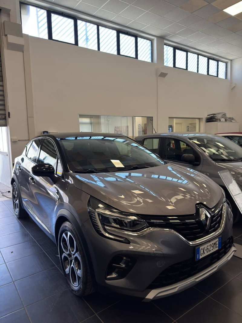 Renault Captur Full Hybrid E-Tech 145 CV Techno Fast Track