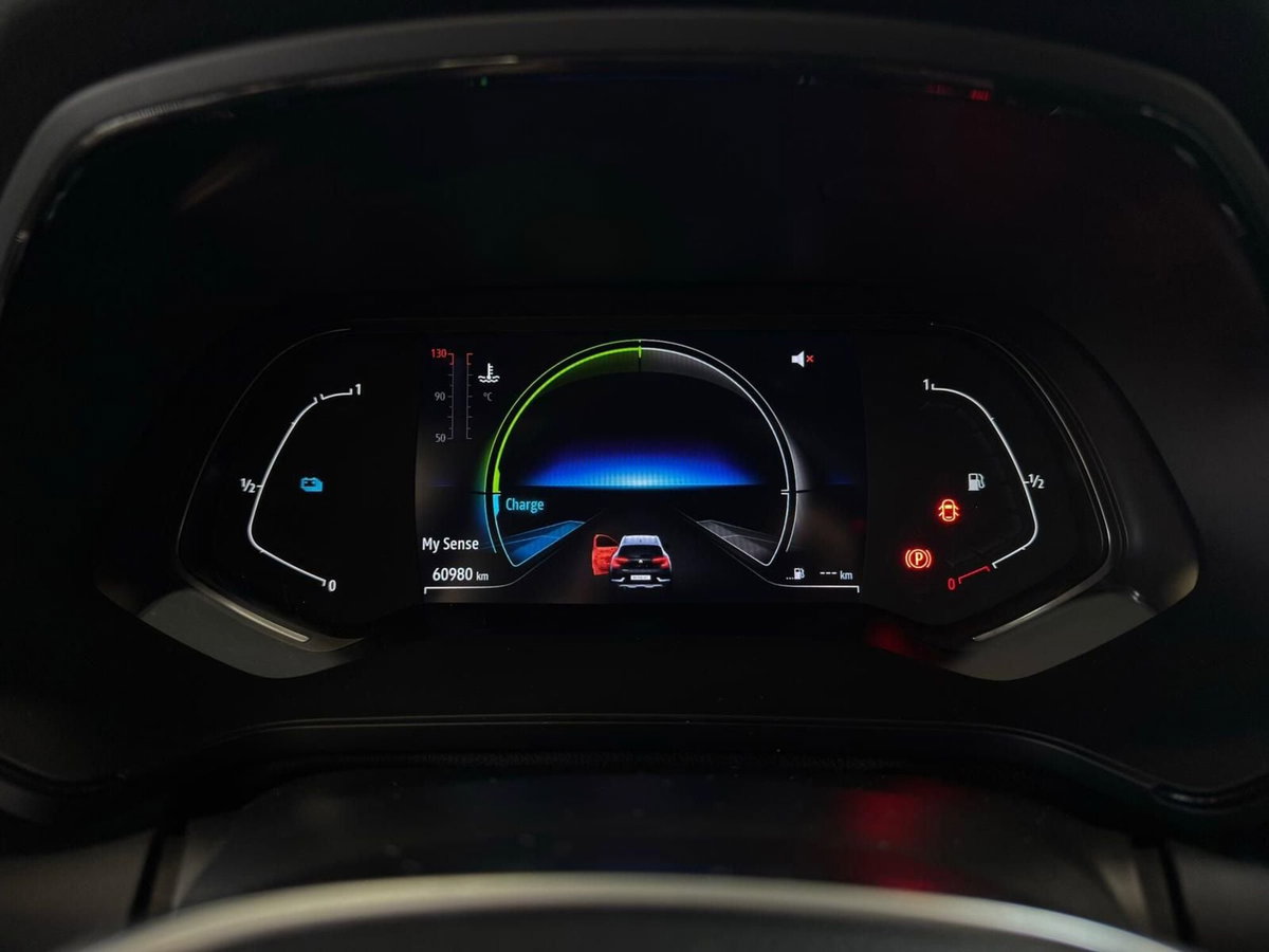 Renault Captur Full Hybrid E-Tech 145 CV Techno (6)