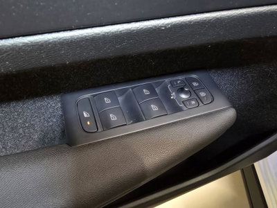 Volvo XC40 T3 Geartronic Momentum Core (11)