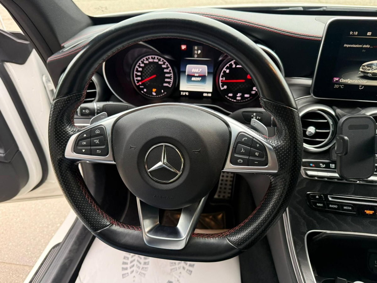 Mercedes-Benz Classe C Coupé 43 4Matic AMG Coupé (11)