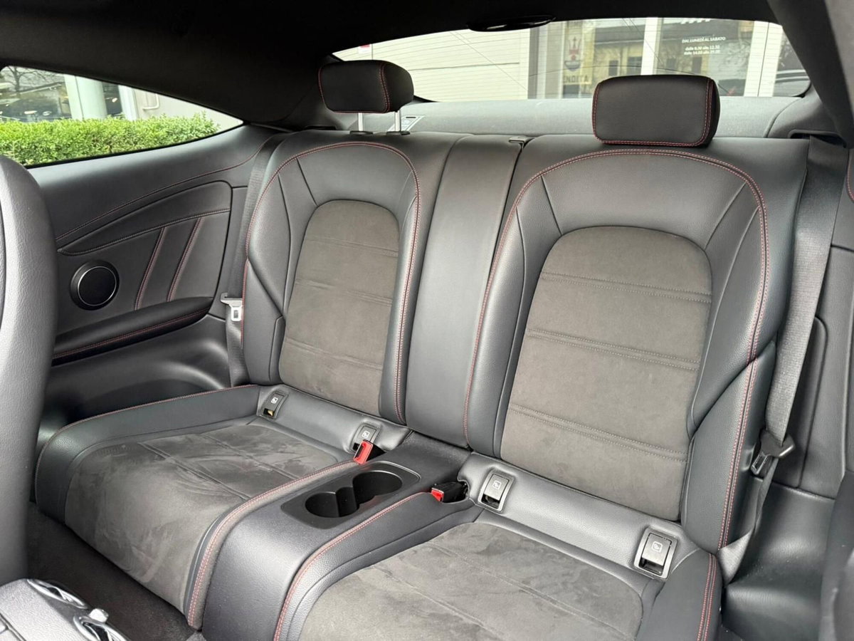 Mercedes-Benz Classe C Coupé 43 4Matic AMG Coupé (15)