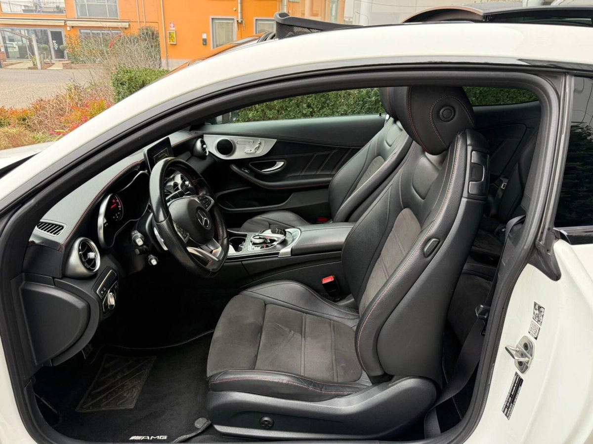 Mercedes-Benz Classe C Coupé 43 4Matic AMG Coupé (18)