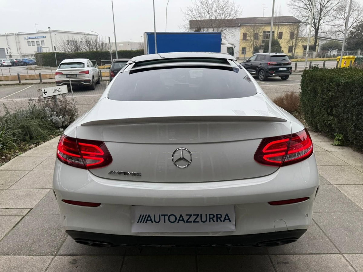 Mercedes-Benz Classe C Coupé 43 4Matic AMG Coupé (5)