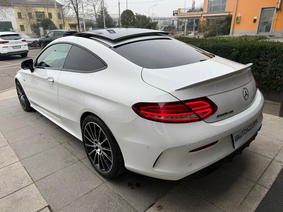 Mercedes-Benz Classe C Coupé 43 4Matic AMG Coupé (6)