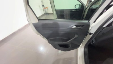 Volkswagen Polo 1.0 tsi Edition 95cv (15)