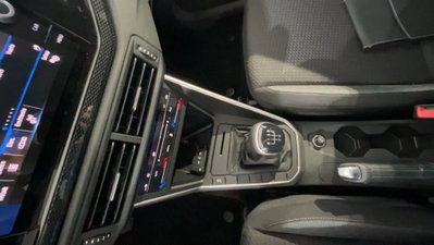Volkswagen Polo 1.0 tsi Edition 95cv (16)