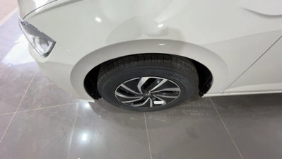 Volkswagen Polo 1.0 tsi Edition 95cv (6)