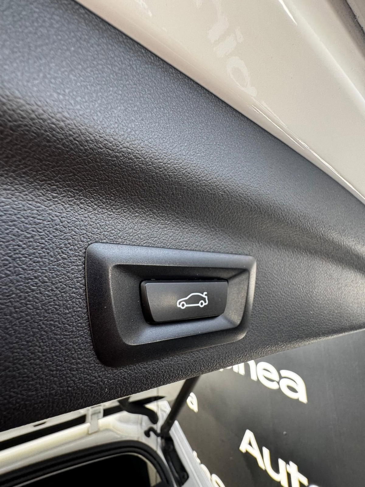 BMW X1 xDrive 23d Msport (18)
