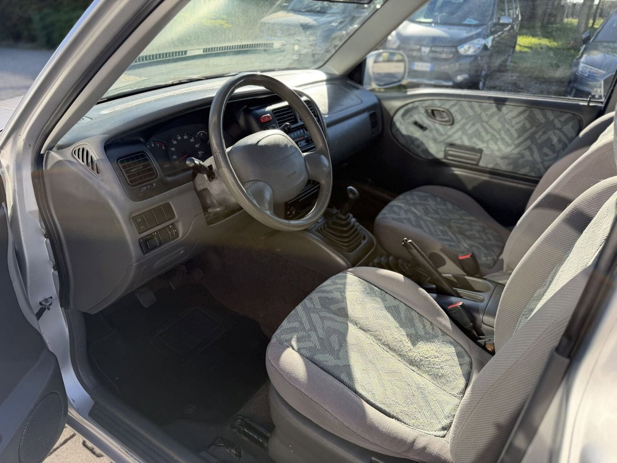 Suzuki Grand Vitara 16V cat 3 porte Cabriolet (10)
