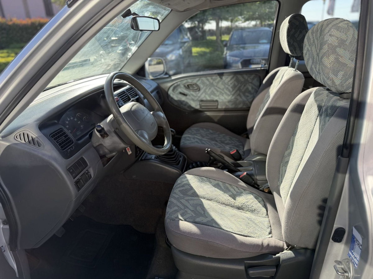 Suzuki Grand Vitara 16V cat 3 porte Cabriolet (11)