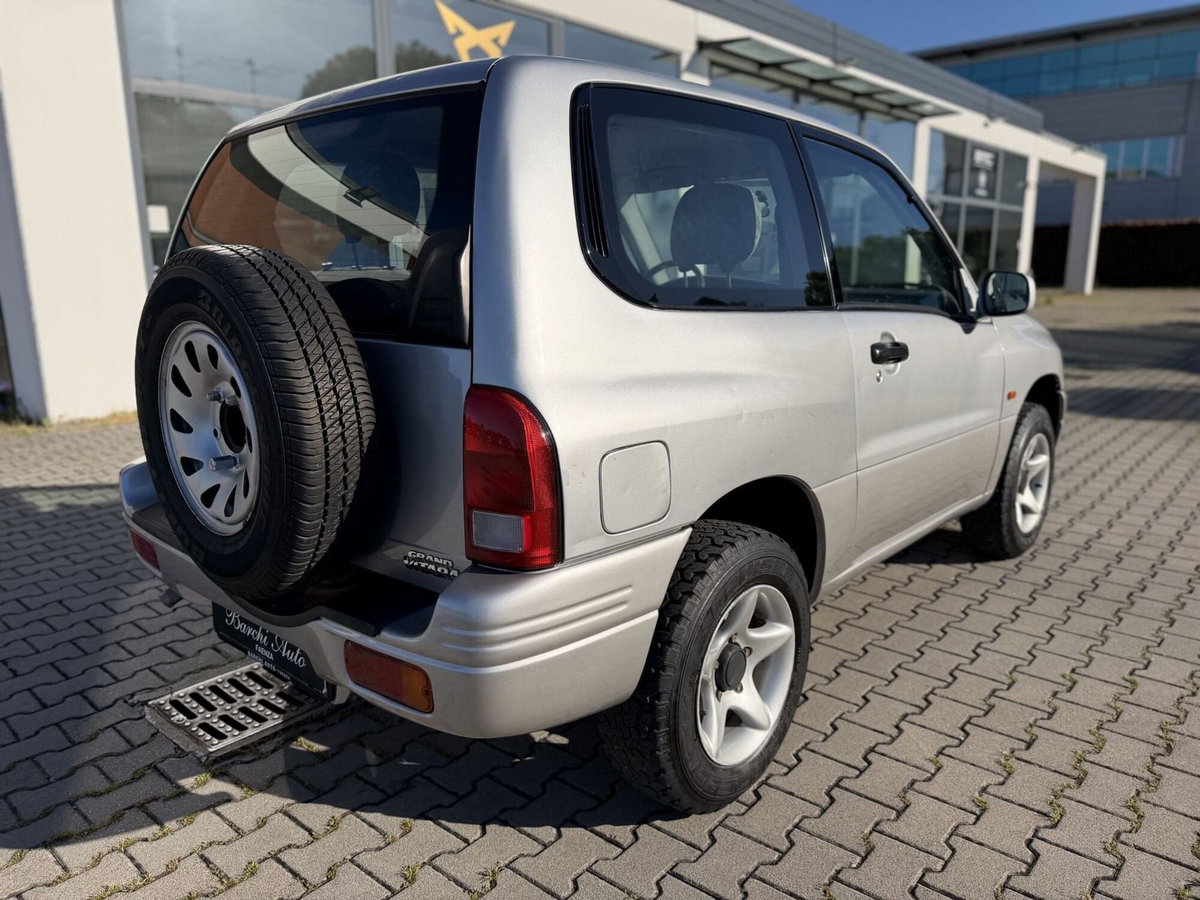 Suzuki Grand Vitara 16V cat 3 porte Cabriolet (5)
