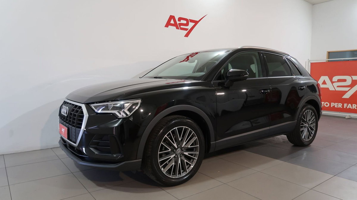 Audi Q3 35 2.0 tdi Business Advanced s-tronic (16)