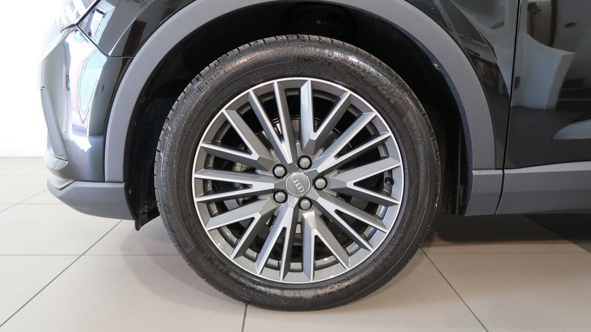 Audi Q3 35 2.0 tdi Business Advanced s-tronic (9)