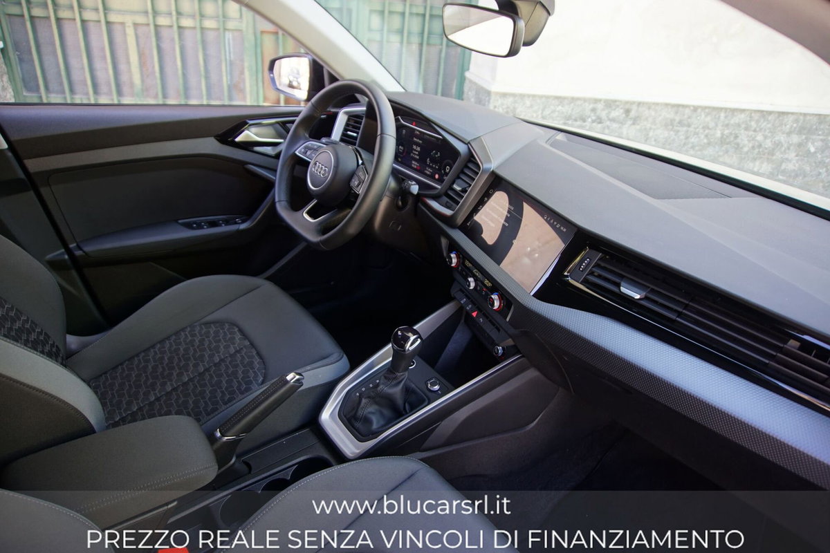 Audi A1 Sportback 30 1.0 tfsi S Line Edition 116cv s-tronic (11)