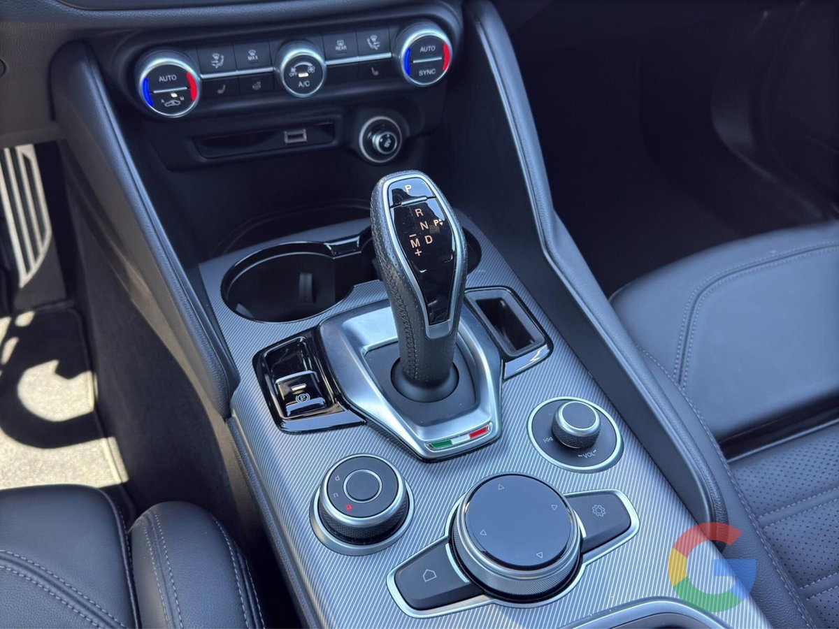 Alfa Romeo Giulia 2.0 t Veloce Q4 280cv auto (12)