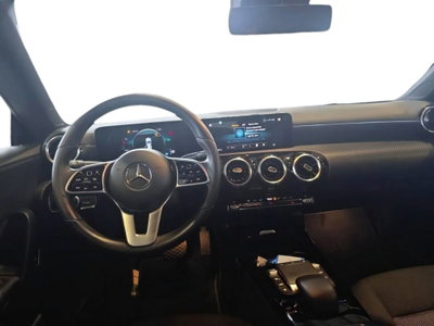 Mercedes-Benz CLA Shooting Brake 180 d Automatic Shooting Brake Business (5)