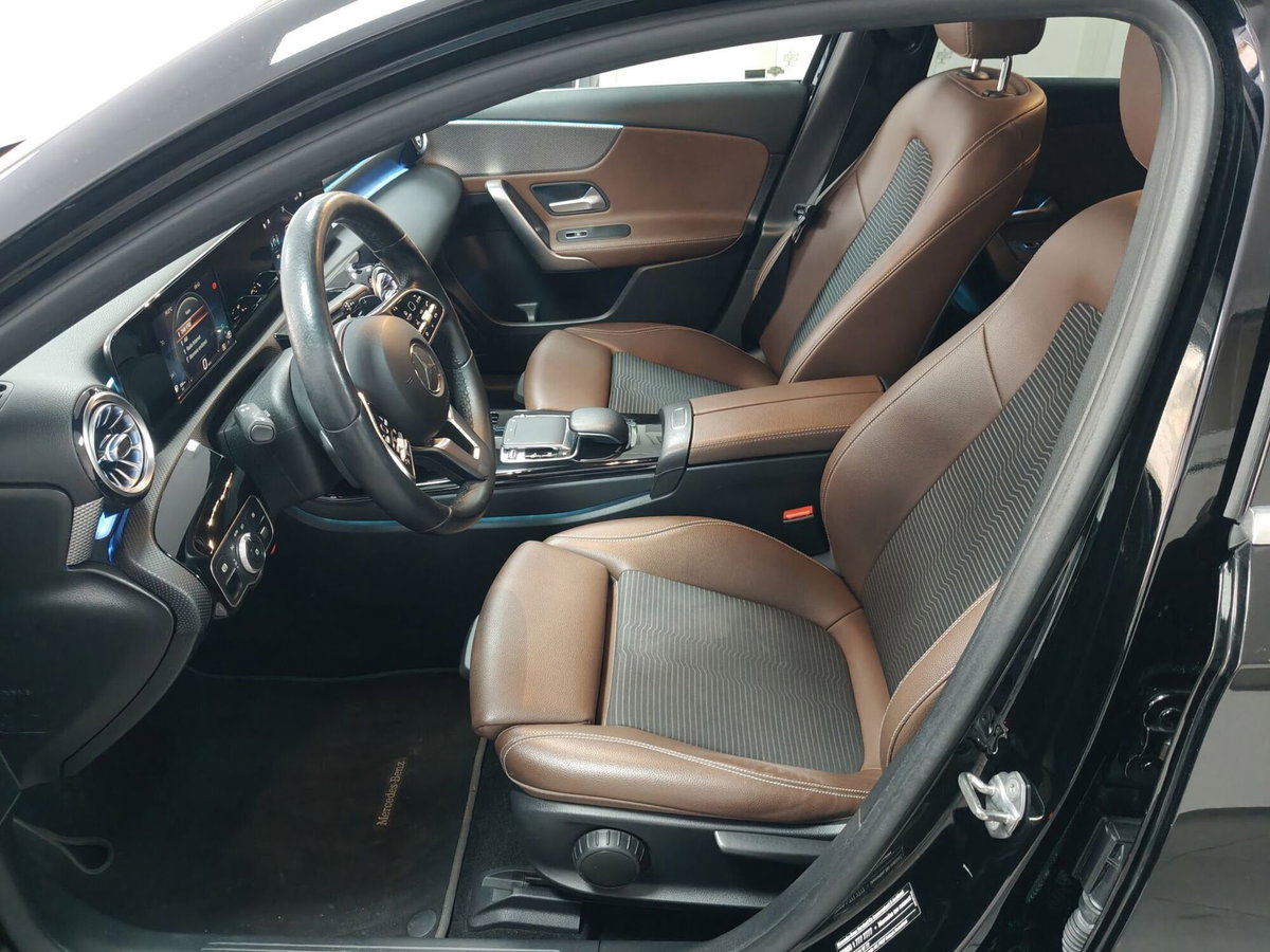 Mercedes-Benz Classe A 180 d Automatic Sport (17)
