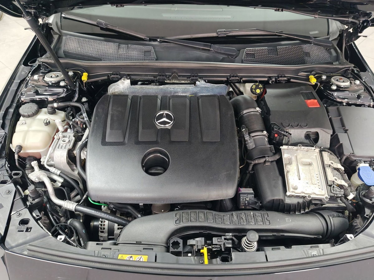 Mercedes-Benz Classe A 180 d Automatic Sport (20)