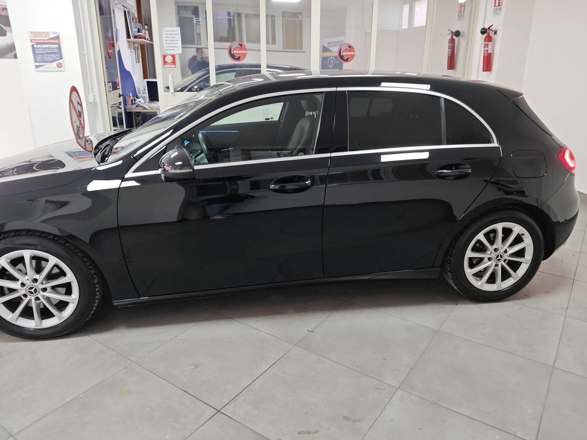 Mercedes-Benz Classe A 180 d Automatic Sport (3)