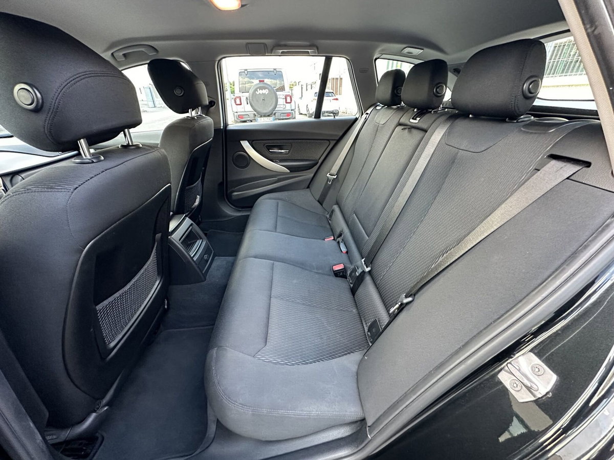 BMW Serie 3 318d Business Advantage (13)