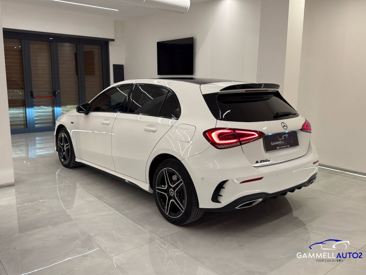 Mercedes-Benz Classe A 250 e Automatic EQ-Power Premium (11)