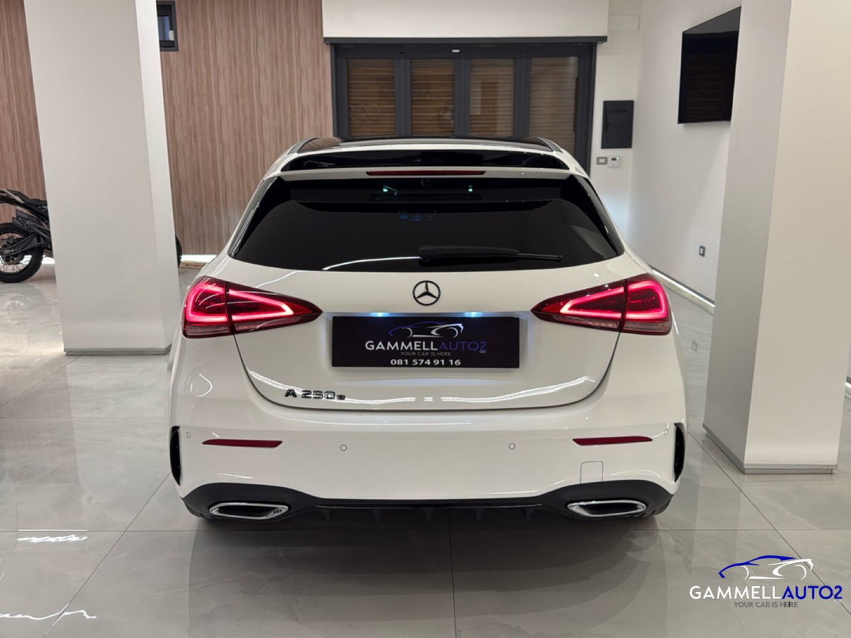 Mercedes-Benz Classe A 250 e Automatic EQ-Power Premium (9)
