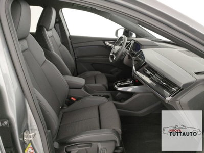Audi Q4 Q4 45 e-tron quattro Business Advanced (9)