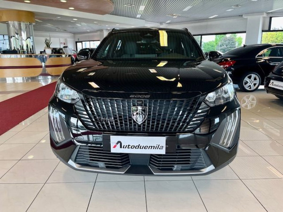 Peugeot 2008 PureTech 100 S&S Allure (2)