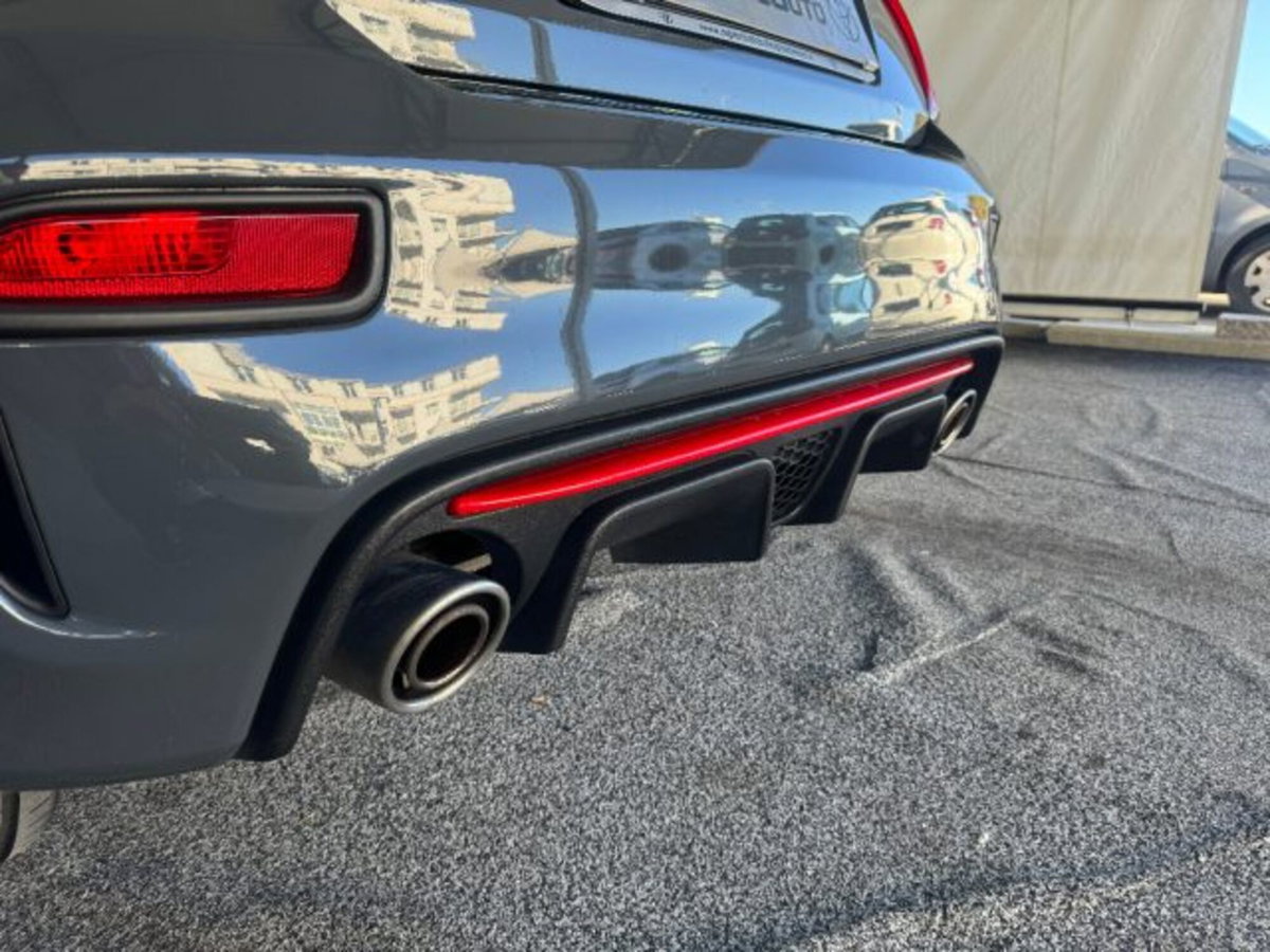 Abarth 595 595 1.4 Turbo T-Jet 145 CV (17)