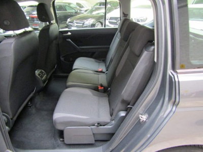 Volkswagen Touran 1.6 TDI 115 CV SCR Trendline BlueMotion Technology (11)