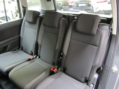 Volkswagen Touran 1.6 TDI 115 CV SCR Trendline BlueMotion Technology (12)