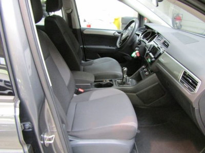 Volkswagen Touran 1.6 TDI 115 CV SCR Trendline BlueMotion Technology (17)