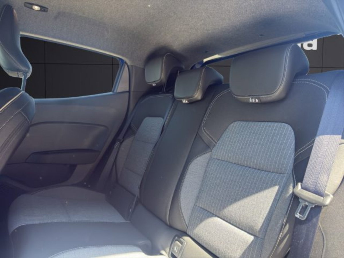Renault Clio 1.0 tce Techno Gpl 100cv (12)