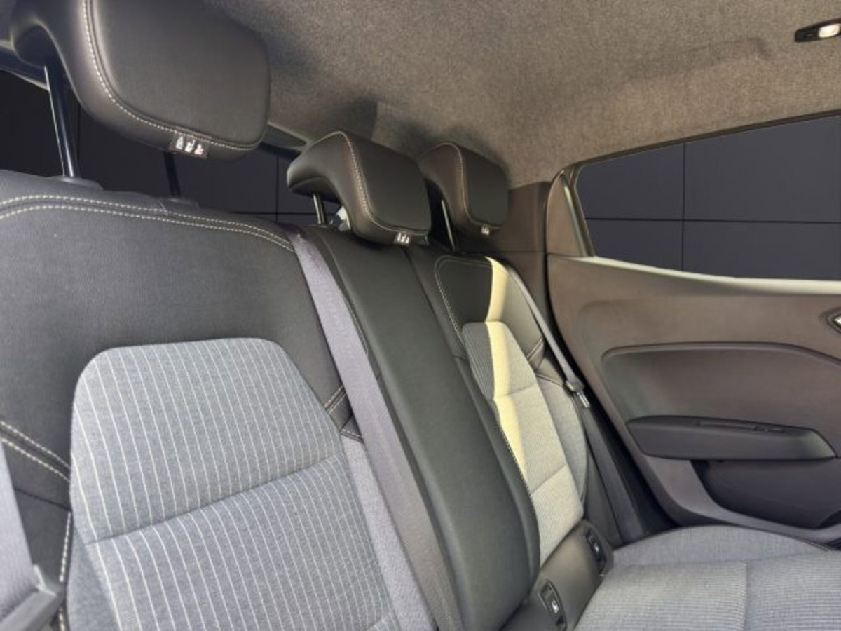 Renault Clio 1.0 tce Techno Gpl 100cv (19)
