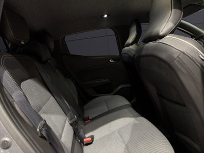Renault Clio 1.0 tce Techno Gpl 100cv (18)