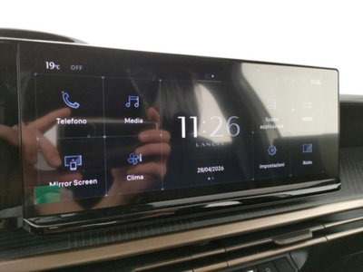 Lancia Ypsilon 1.2 mhev 110cv e-dct (12)