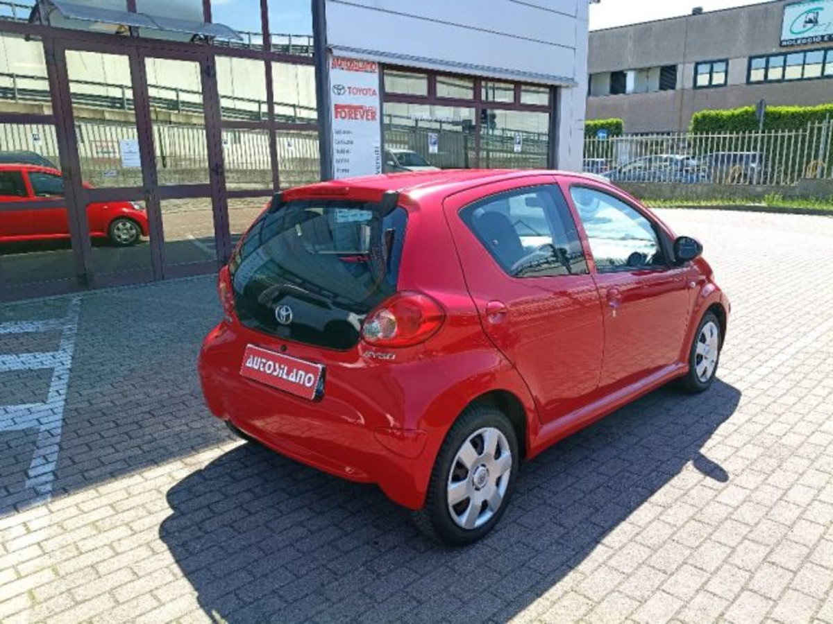 Toyota Aygo 1.0 12V VVT-i 5 porte Sol (5)