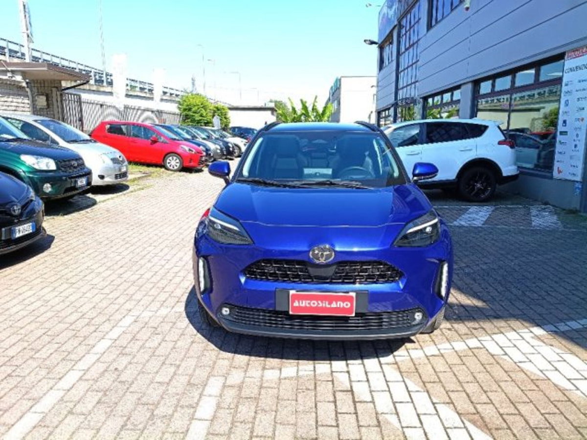 Toyota Yaris Cross 1.5 Hybrid 5p. E-CVT Lounge (2)