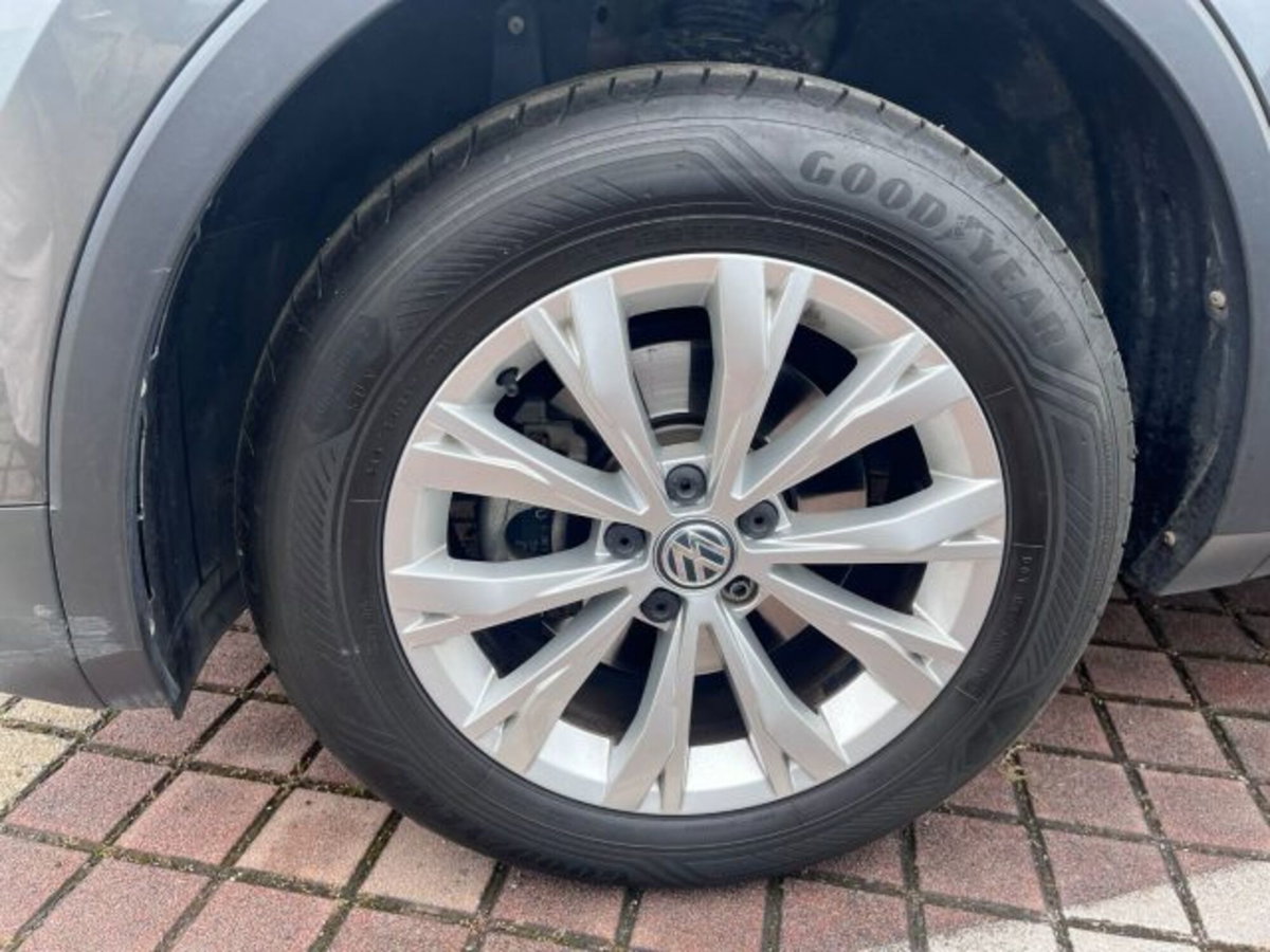 Volkswagen Tiguan 1.4 TSI Business BlueMotion Technology (9)