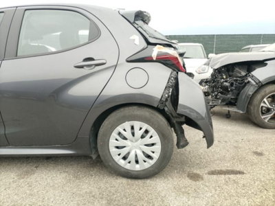 Toyota Yaris 1.5 Hybrid 5 porte Energy (10)