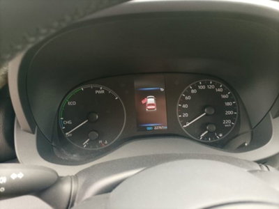 Toyota Yaris 1.5 Hybrid 5 porte Energy (17)