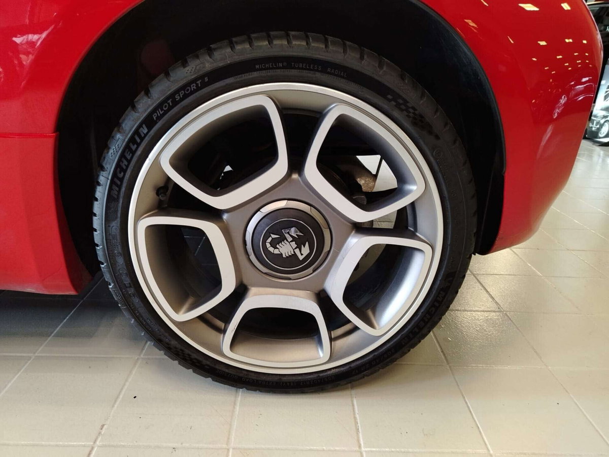 Abarth 595 595 1.4 Turbo T-Jet 145 CV (3)