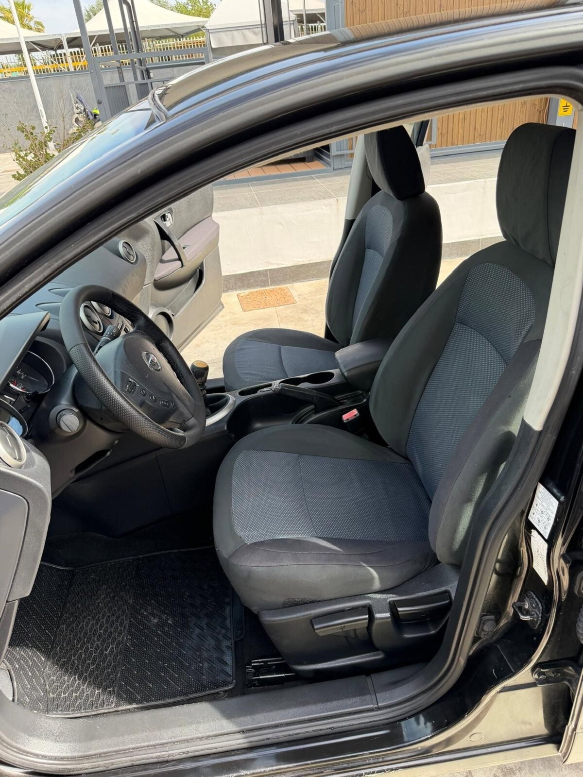Nissan Qashqai 1.5 dCi DPF Tekna (9)
